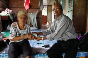 Aid-to-the-poor-7