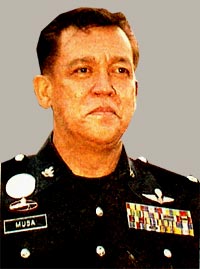 Nadai dikangauka meri penerang ba kandang saksi – Musa Safri diatu udah diberi tanda pangkat Datuk