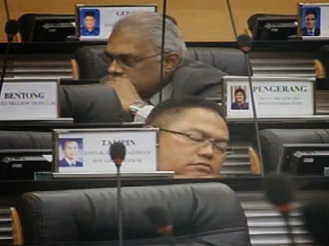 On the job? Noh Omar in legislative mode