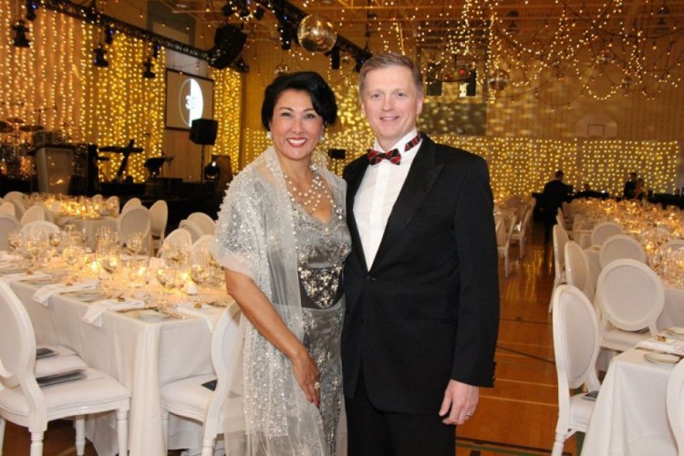 Ottawa's flashiest couple have made sure to splash enough of their mysterious wealth to buy plenty of friends